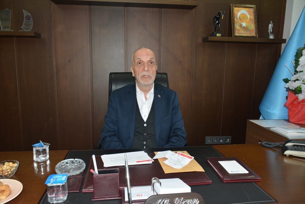 TÜRK-İŞ Genel Başkanı Atalay Soma'da maden işçileriyle bir araya geldi