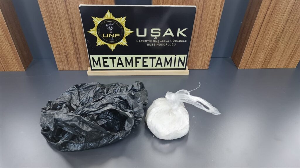 Uşak'ta uyuşturucu operasyonunda yakalanan 4 kişi tutuklandı