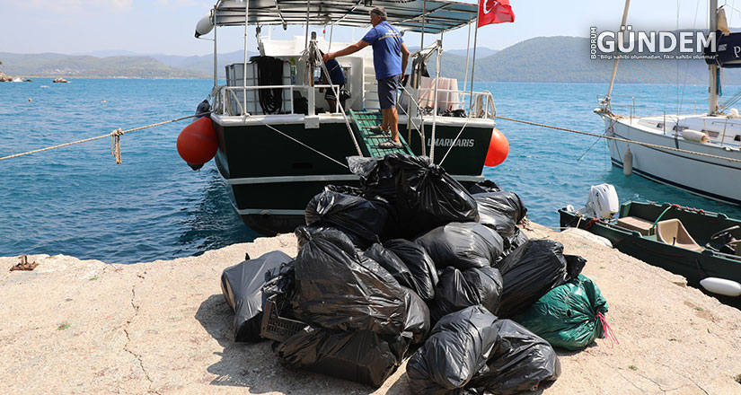 Gökova Körfezinde 40 Bin Kg Çöp Toplandı