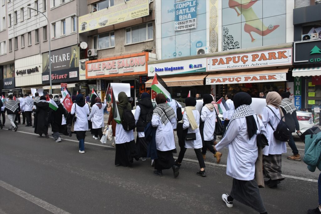 Konya ve Afyonkarahisar'da İsrail'in Gazze'ye saldırıları protesto edildi