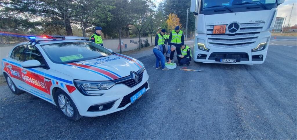Afyonkarahisar'da trafik denetimi yapıldı