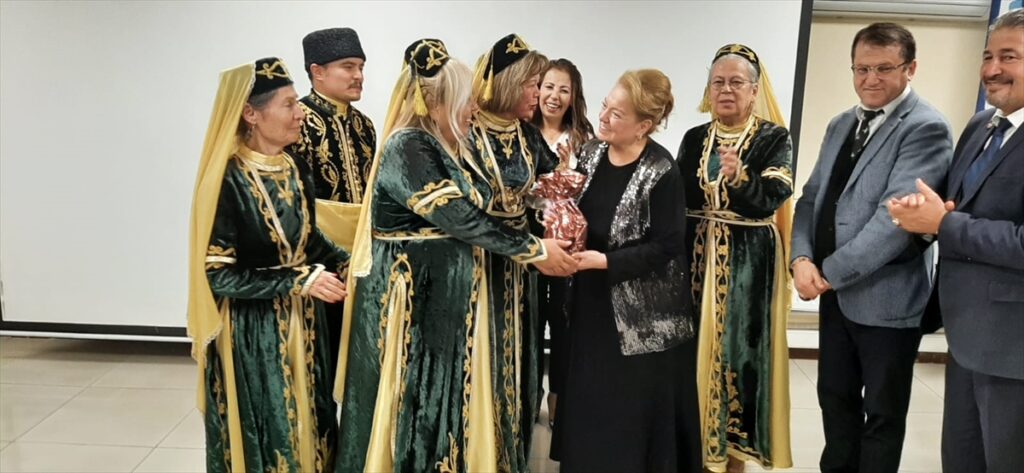 Cengiz Aytmatov, doğumunun 95. yılında İzmir'de anıldı