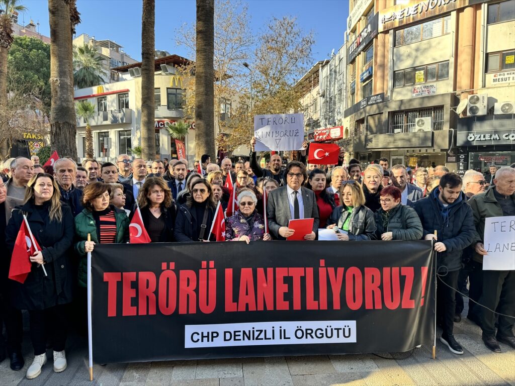 CHP İzmir, Aydın, Uşak, Denizli ve Manisa il başkanlıklarından “teröre lanet” açıklaması