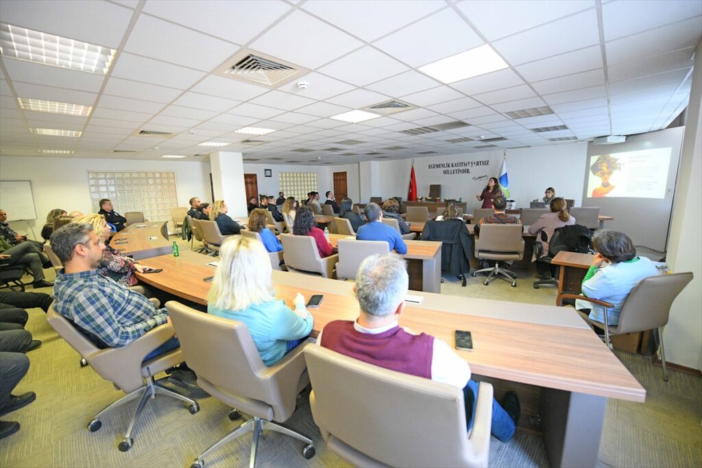 Fethiye'de “Çalışanlarda Tükenmişlik Sendromu” semineri düzenlendi
