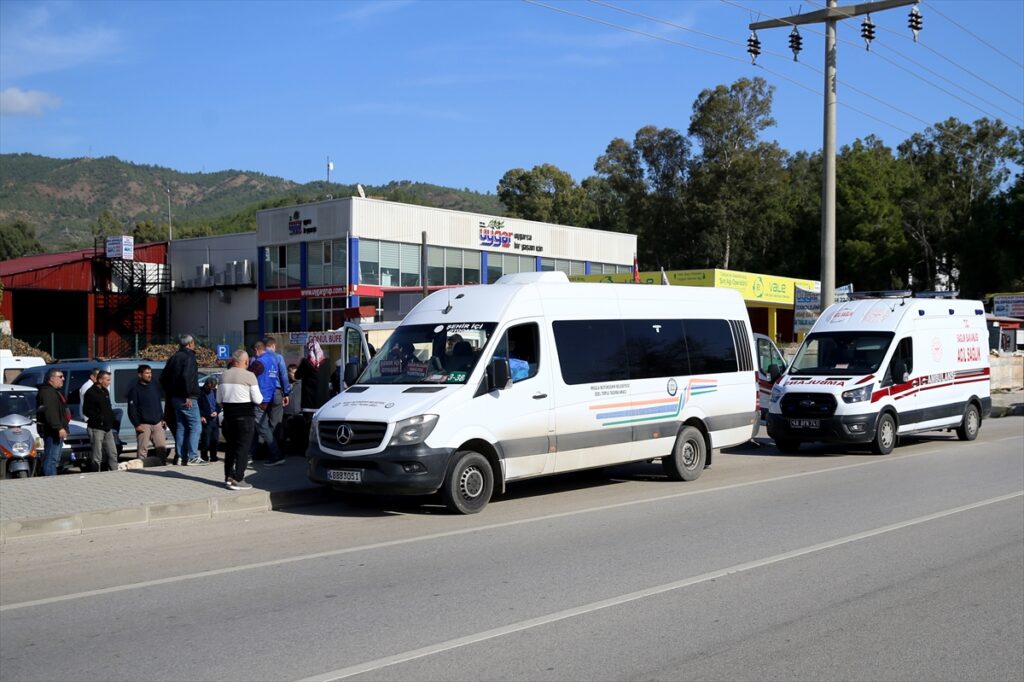 Araç kullanırken kalp krizi geçiren sürücü öldü