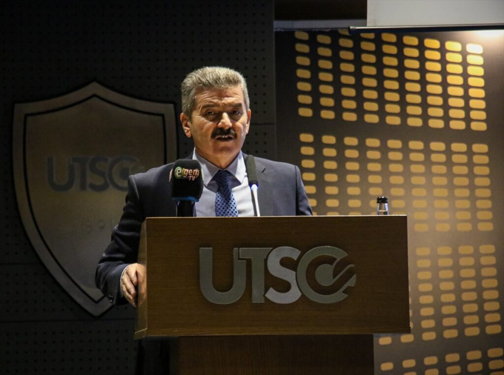 Uşak halısı konunda konferans düzenlendi