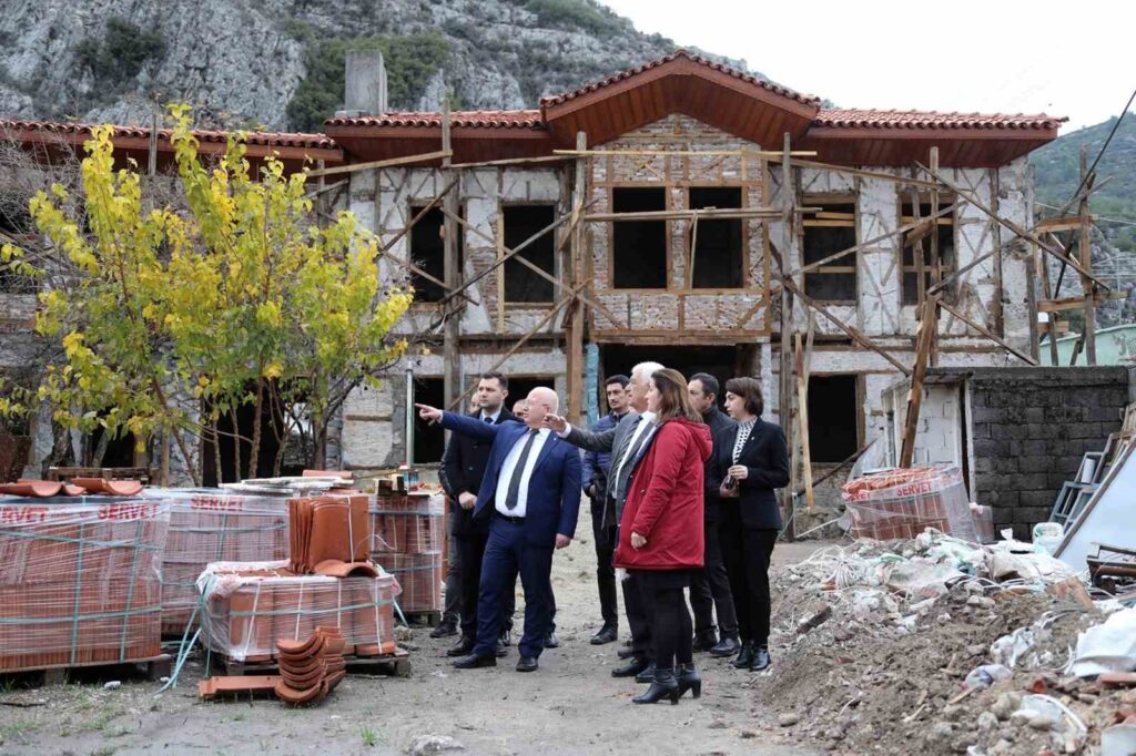 Başkan Gümüş: ‘Kültürel mirasımıza sahip çıkıyoruz’