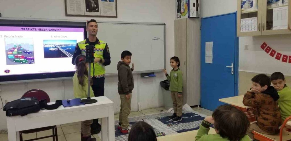 Binlerce öğrenciye uygulamalı trafik eğitimi verildi