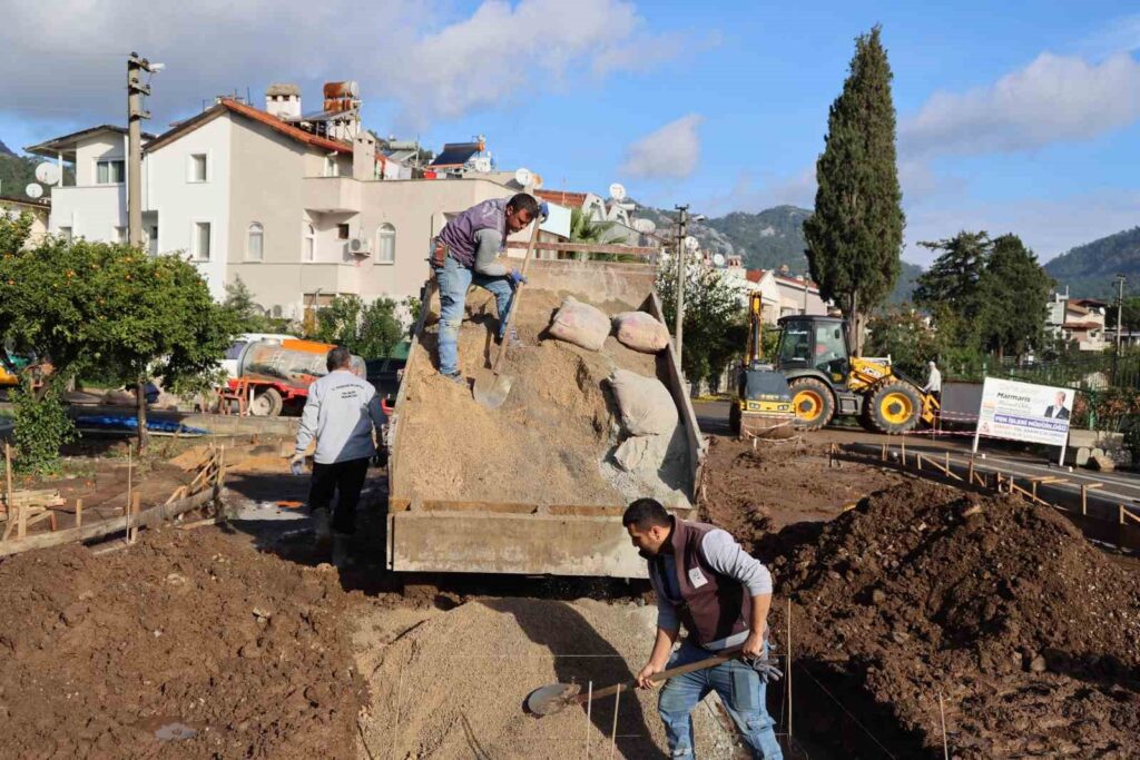 Marmaris Beldibi’ndeki parkta çalışmalar sürüyor