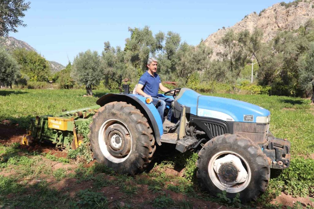 Marmaris Belediye Başkanı Oktay: “Üretmenin gururunu yaşıyoruz”