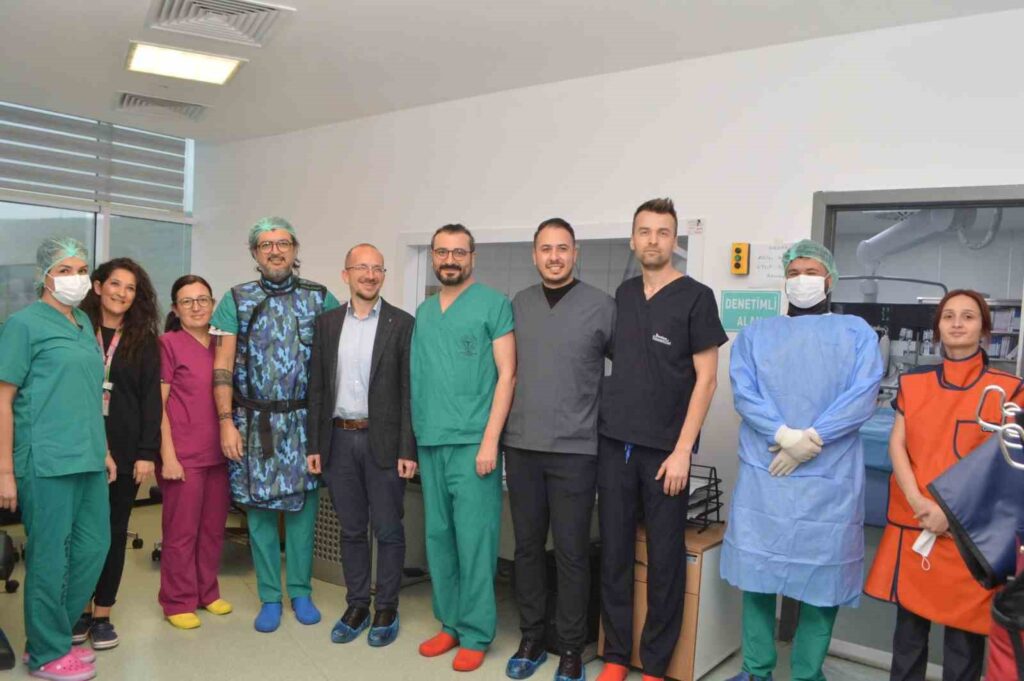 Muğla Eğitim ve Araştırma Hastanesi’nde ilk EKOS işlemi yapıldı