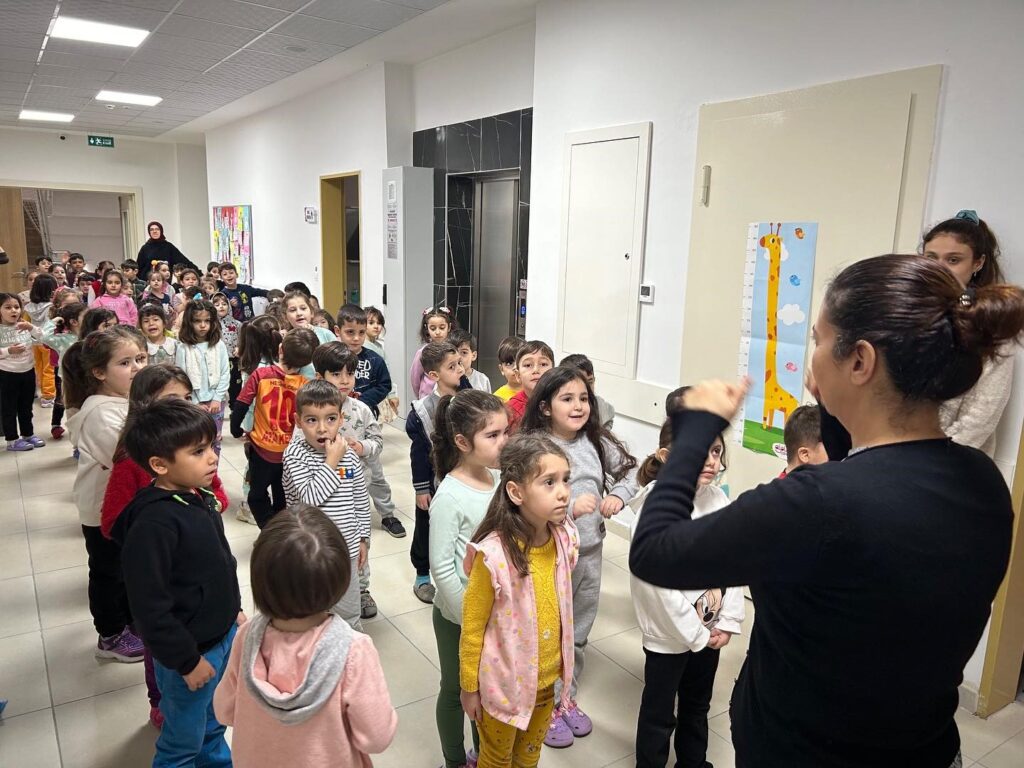Muğla’da anaokulu öğrencilerine iş sağlığı güvenliği sunumu verildi