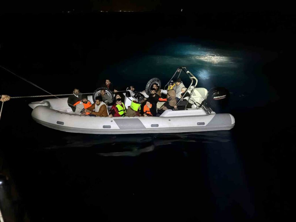 Fethiye’de 15 düzensiz göçmen yakalandı