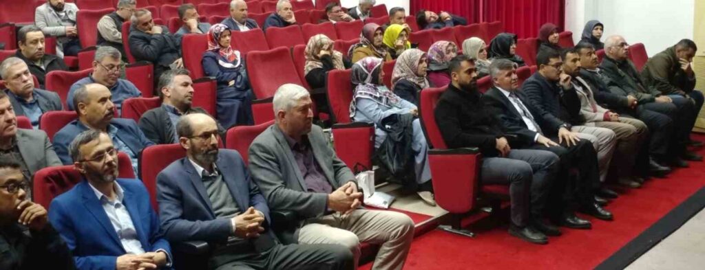 Köyceğiz’de din görevlilerine kimlik gelişimi semineri verildi