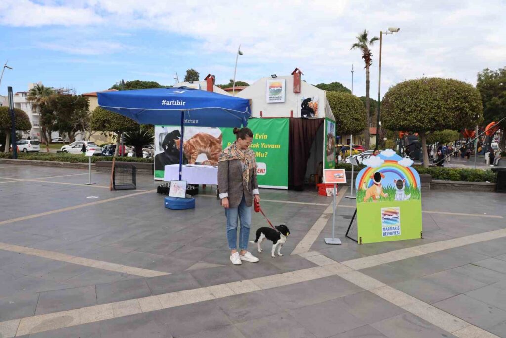 Marmaris’te “satın alma sahiplen” standı açıldı