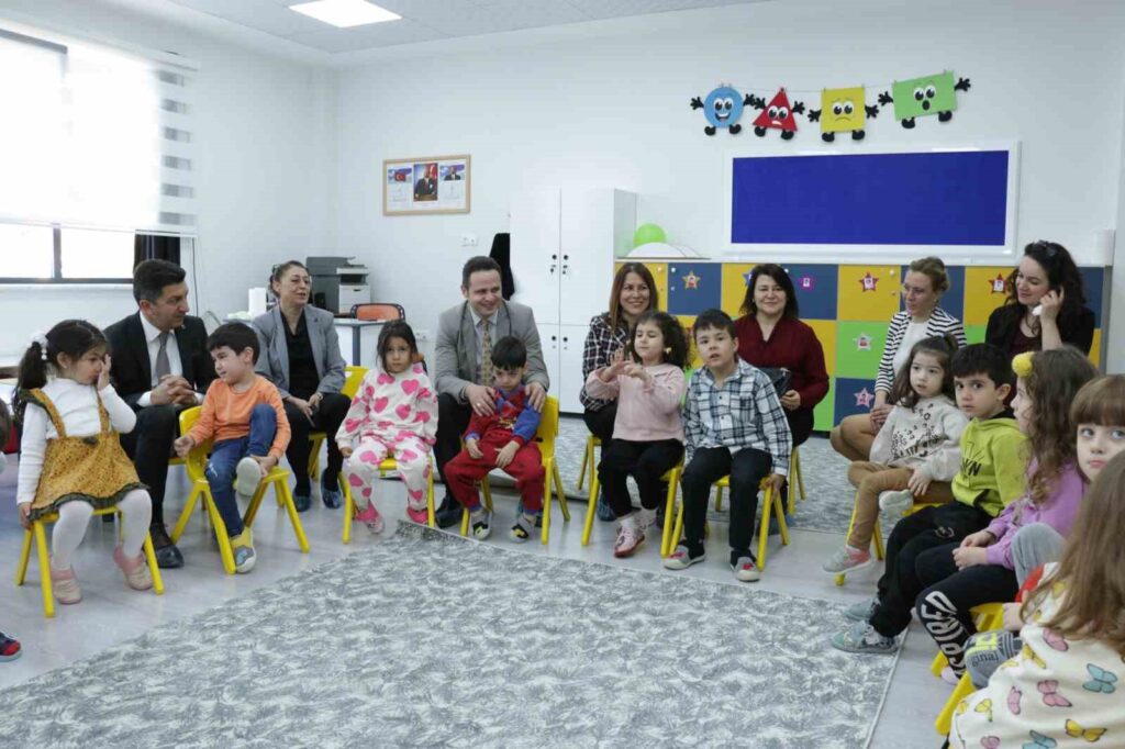Muğla İl Milli Eğitim Müdürü Çay, minik öğrencilerle buluştu