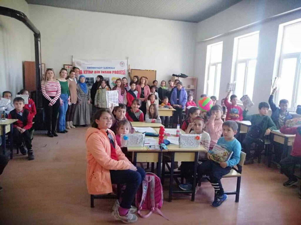 Muğla’da “Bir Kitap Bir İnsan Projesi” devam ediyor