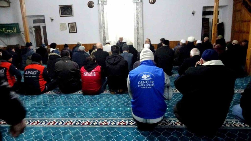 Muğla’da depremde hayatını kaybeden vatandaşlar için dua edildi