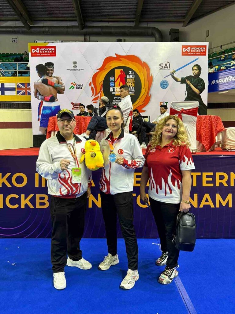 Muğla’ya bir uluslararası madalya da Kick Boks‘tan