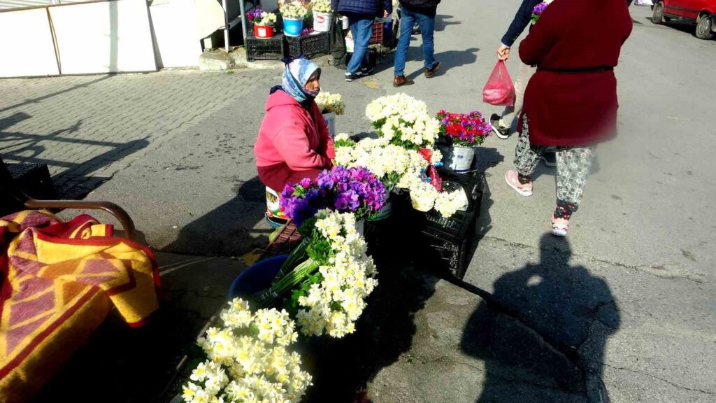 Sevgililere hediye ’organik çiçek’