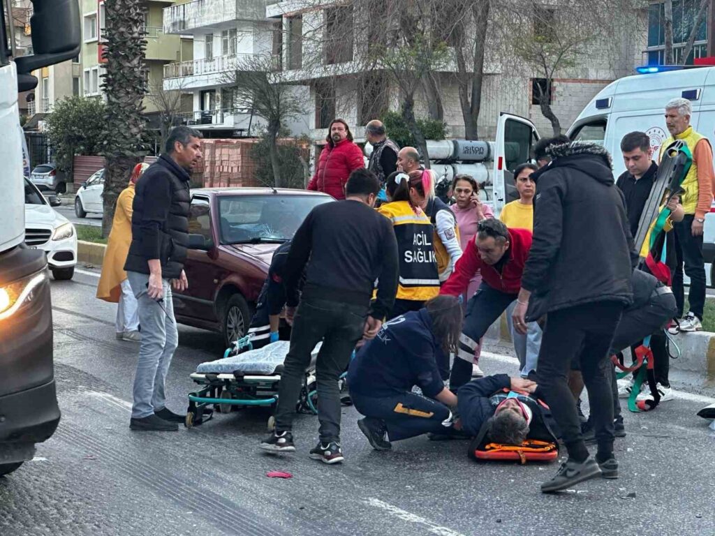 Milas’ta otomobil elektrikli motosiklete çarptı: 1 yaralı
