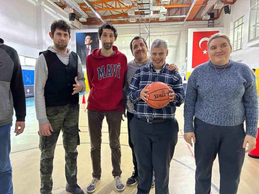 Muğla’da sanat ve sporla engeller aşılıyor