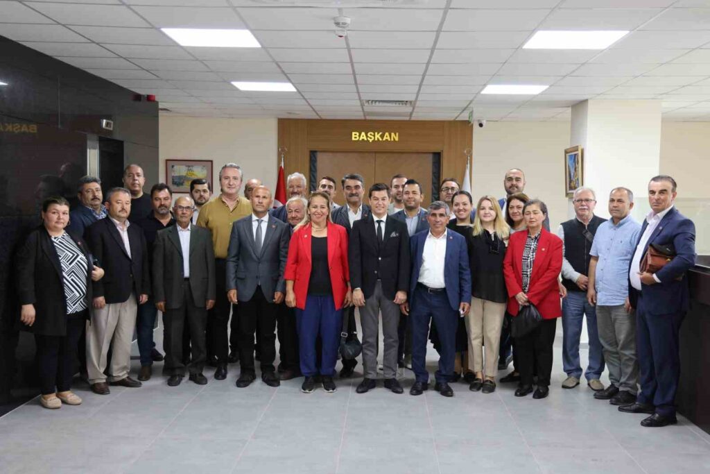 Muhtarlar başkan Ünlü ile bir araya geldi