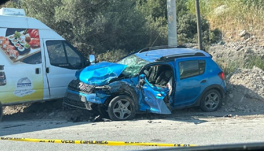 Bodrum’da Otomobil ile kamyonet çarpıştı 1 ölü, 1 yaralı