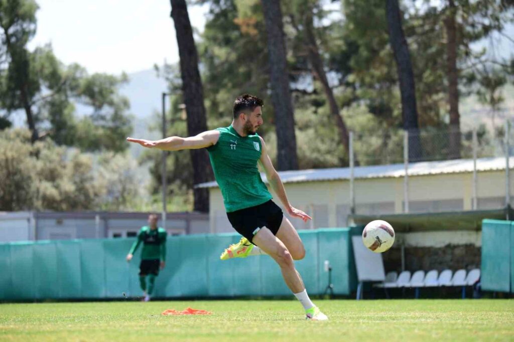 İsmet Taşdemir: “Şu anda play-off garanti gibi gözüküyor ama değil”
