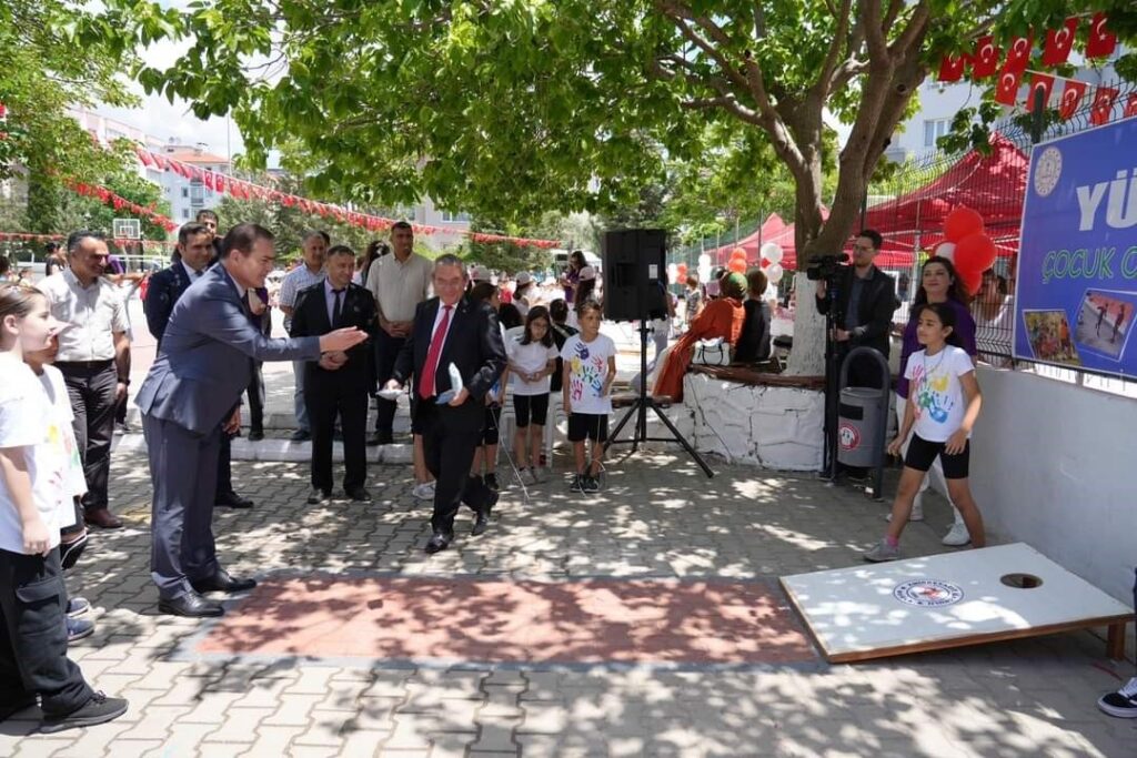 Muğla’da “Yüz Yüze 100 Oyun Şenliği” düzenlendi