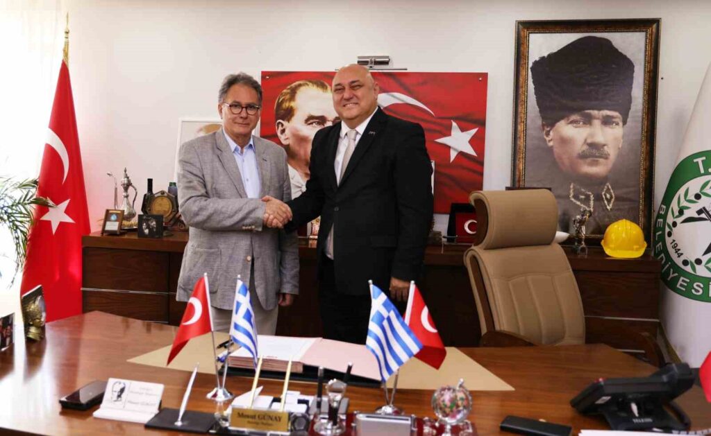 Ege’nin iki yakasından kardeşkentlik protokolü