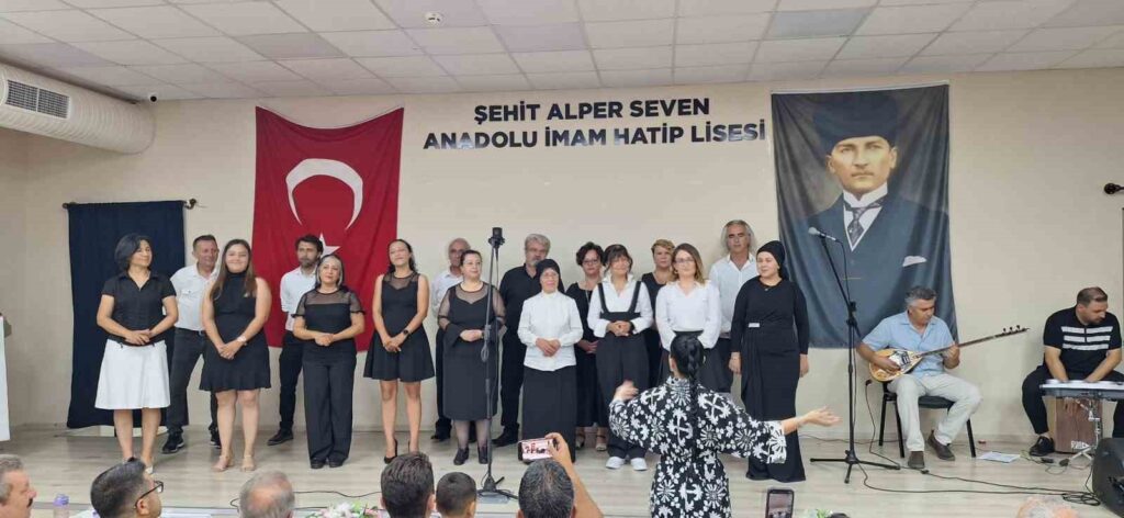 Seydikemer’de Hayat Boyu Öğrenme Haftası Yılsonu Gecesi yapıldı
