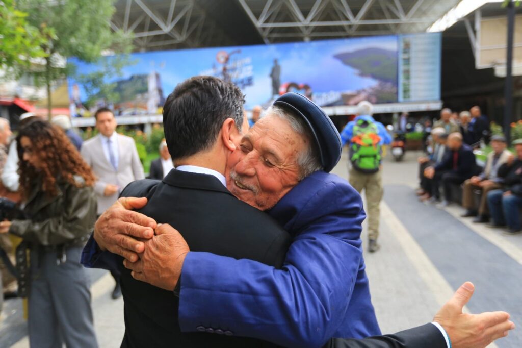 Büyükşehir’den emekliye destek paketi