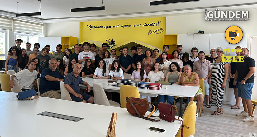 Bodrum Anadolu Lisesi’nin Sevilen Öğretmeni Nihat Can, İzmir’e Tayin Edildi