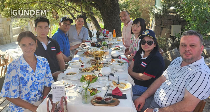 Tayland Büyükelçisi Bodrum’da Pera Thai’yi ziyaret etti