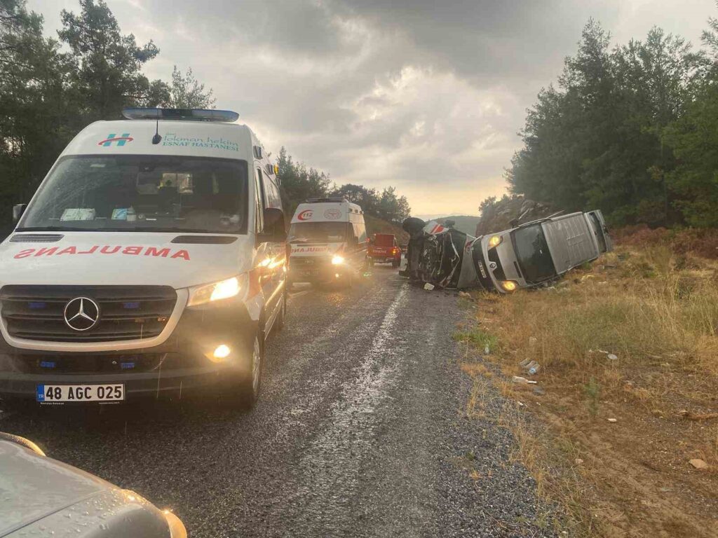 2 kaza 1 ölü 14 yaralı
