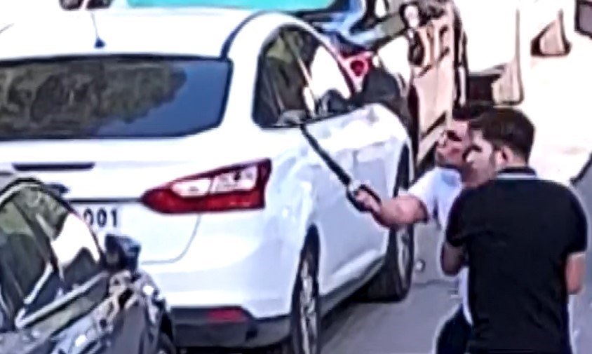 Şehrin göbeğindeki palalı kavga