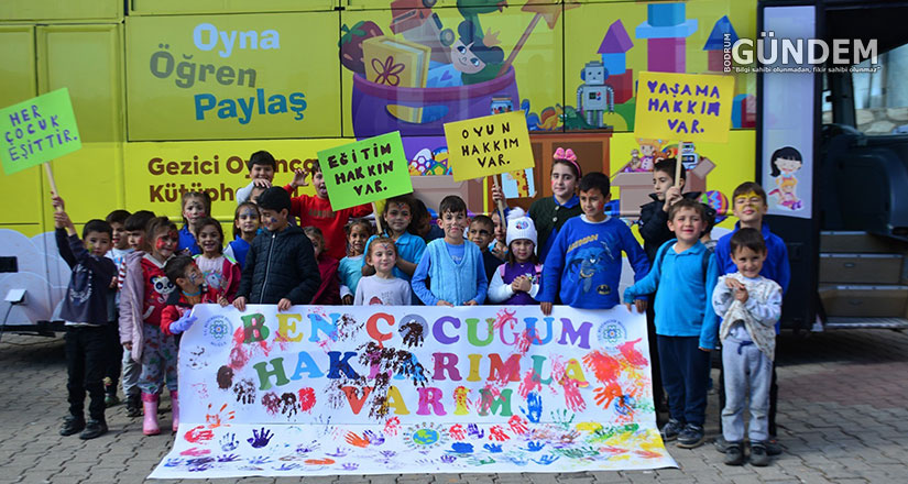 Gezici Oyuncak Kütüphanesi çocuklarla buluştu