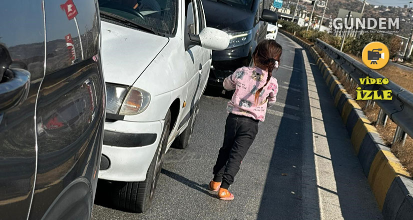 Karayolunda dilendirilen küçük çocukları adeta ölümle dans ettiriyorlar