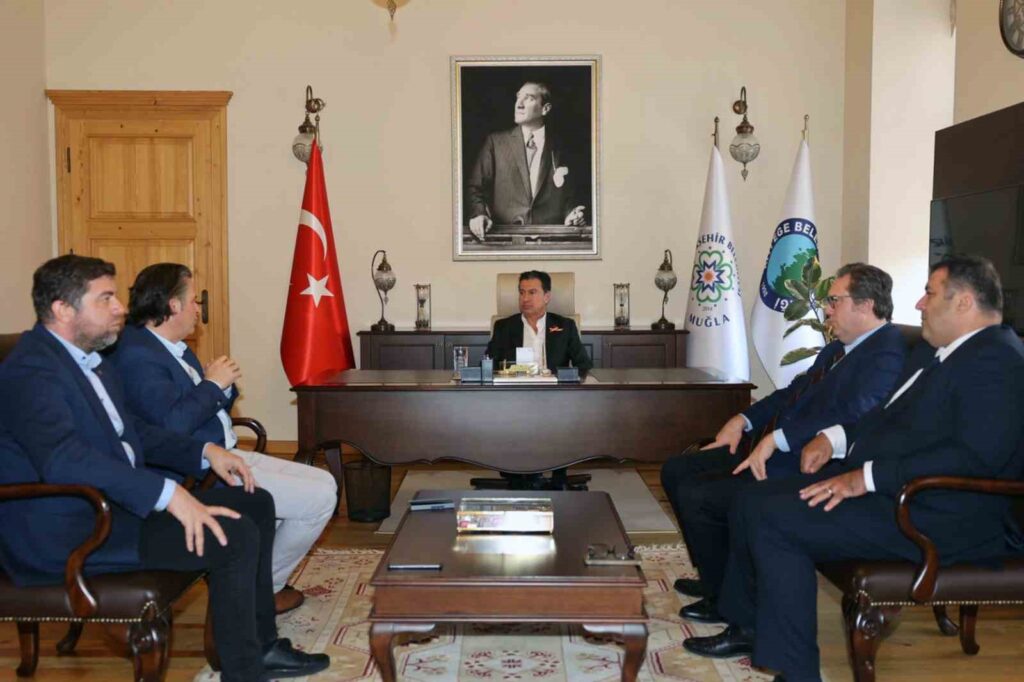 Büyükşehir MUTTAŞ Deniz Hizmetleri A.Ş’den Başkan Aras’a Ziyaret