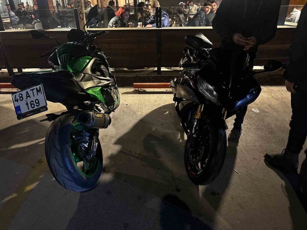 Yarış yapan motosikletliler yakalandı