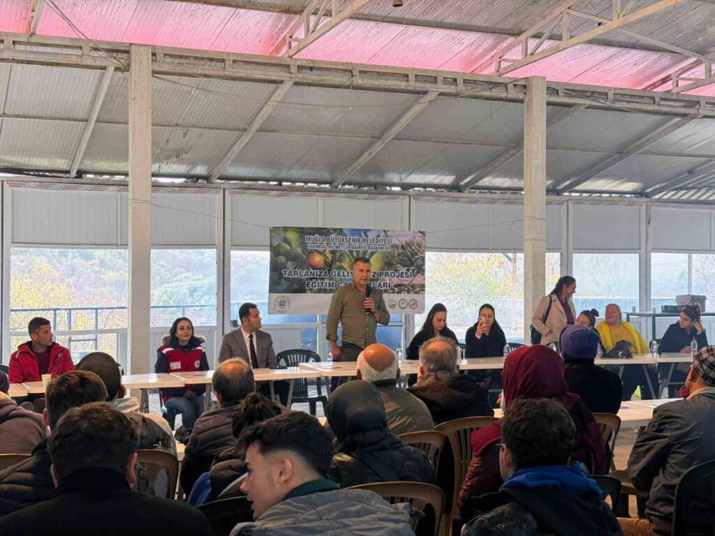 Büyükşehir’den badem biti ve zeytin zararlılarıyla mücadele