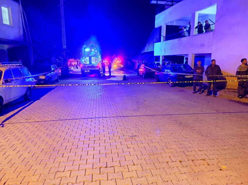 Motosiklet kontrolden çıktı, 16 yaşındaki sürücü metrelerce sürüklendi