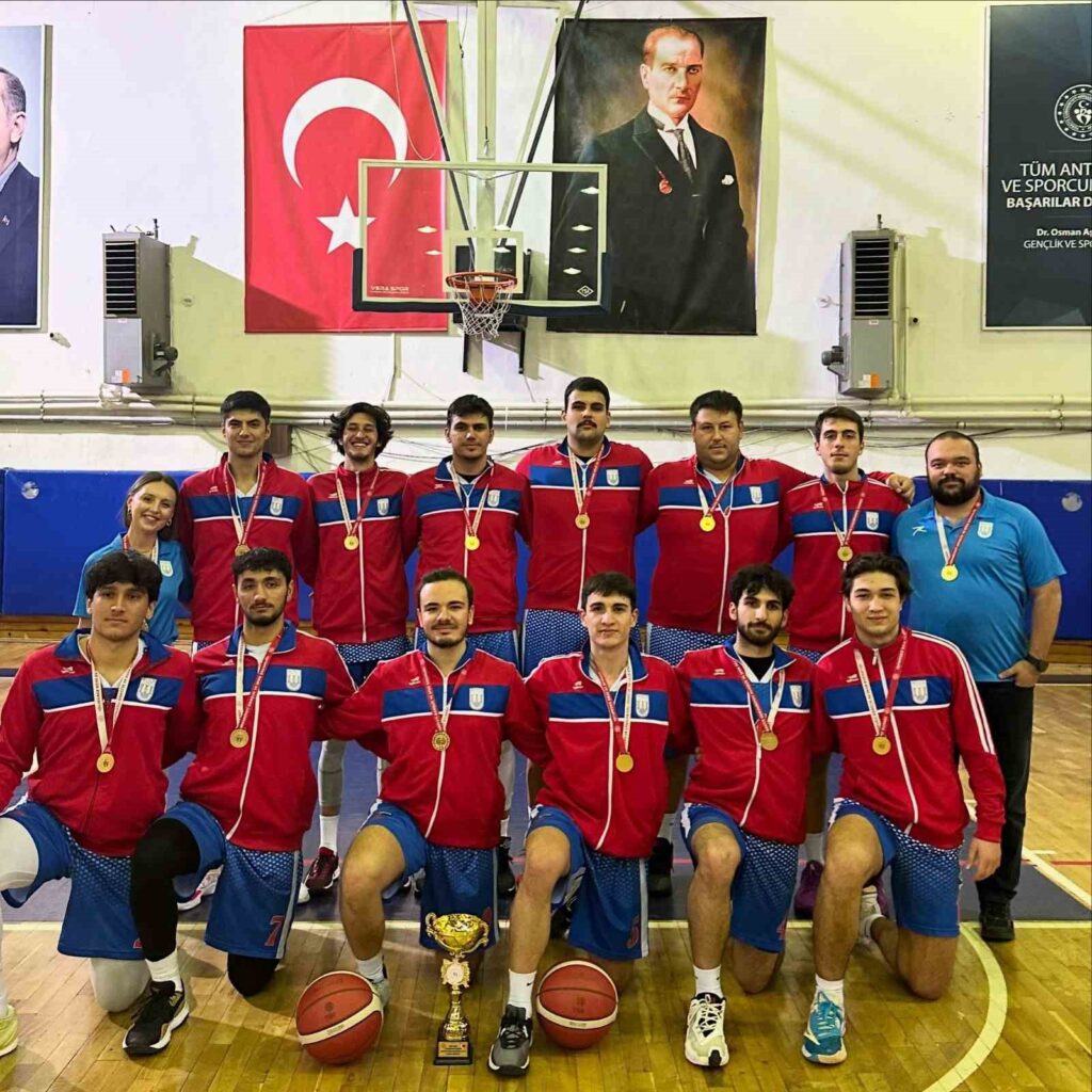 Muğla Üniversitesi Spor Kulübü, namağlup şampiyon oldu