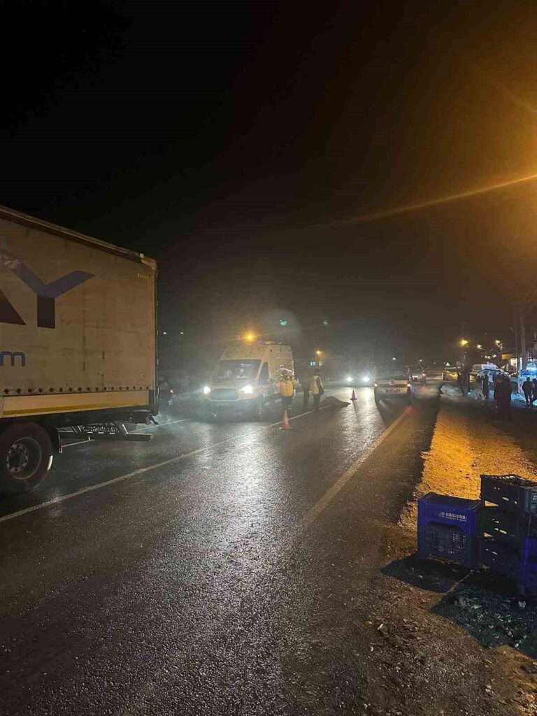 Seydikemer’de tır yayaya çarptı: 1 ölü