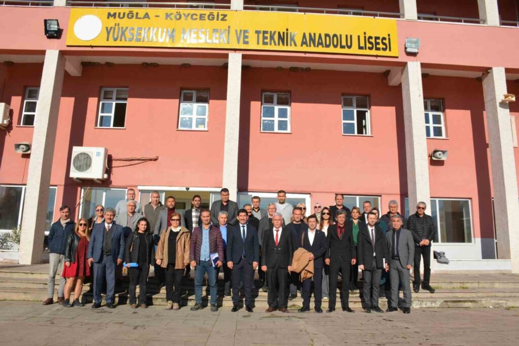 Köyceği̇zde İki̇nci̇ Dönem Yapılacak Eği̇ti̇m Öğreti̇m Faali̇yetleri̇ Görüşüldü