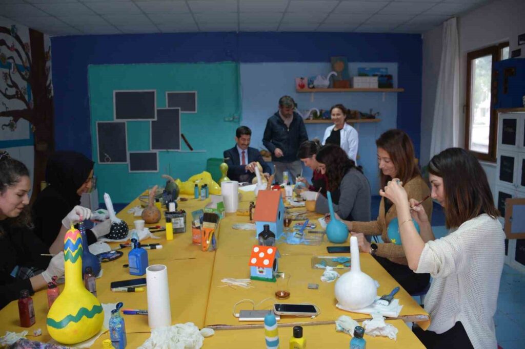 Köyceğiz’de veli buluşmalarında atölye çalışması yapıldı