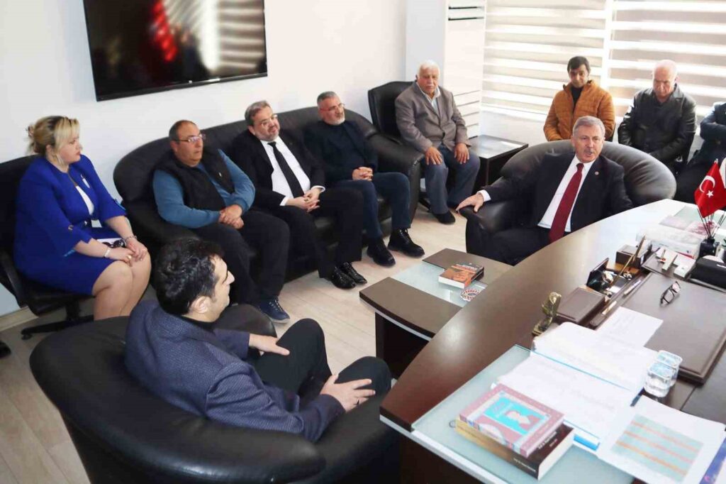 Milletvekili Özdağ gazeteciyi azarladı: “Siz gazeteci misiniz”