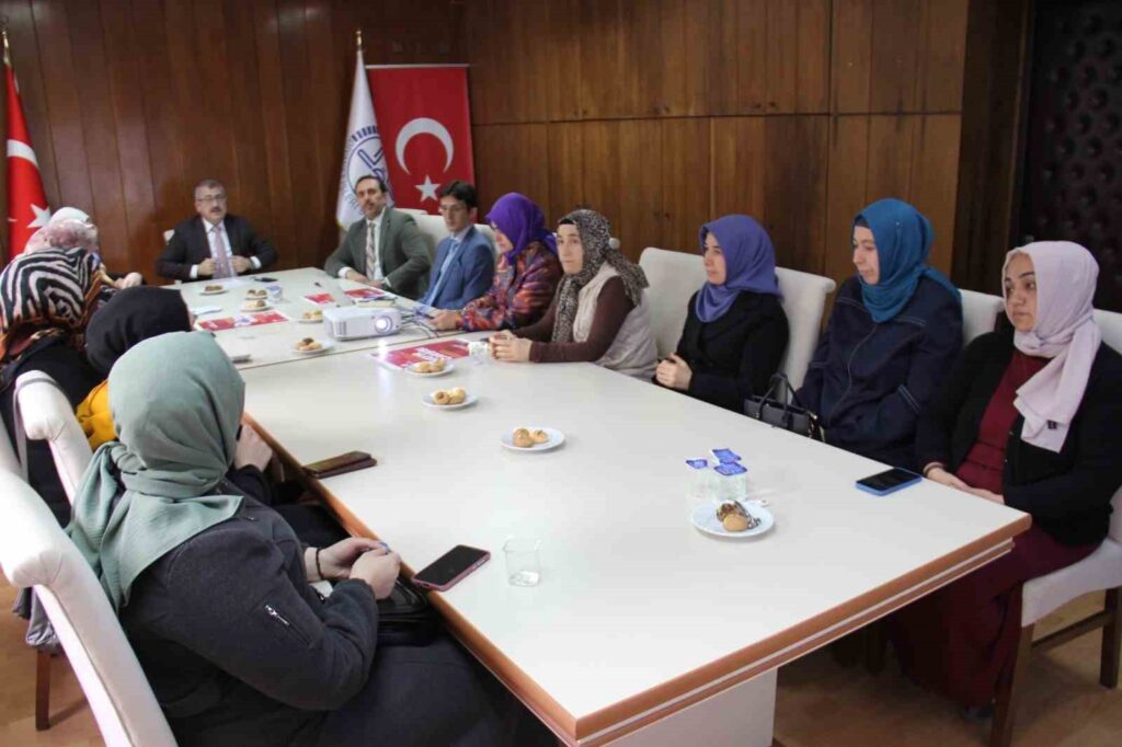 Muğlada 6 Şubat Depremi̇ni̇n Yıl Dönümünde Hayır Çarşısı Açılacak