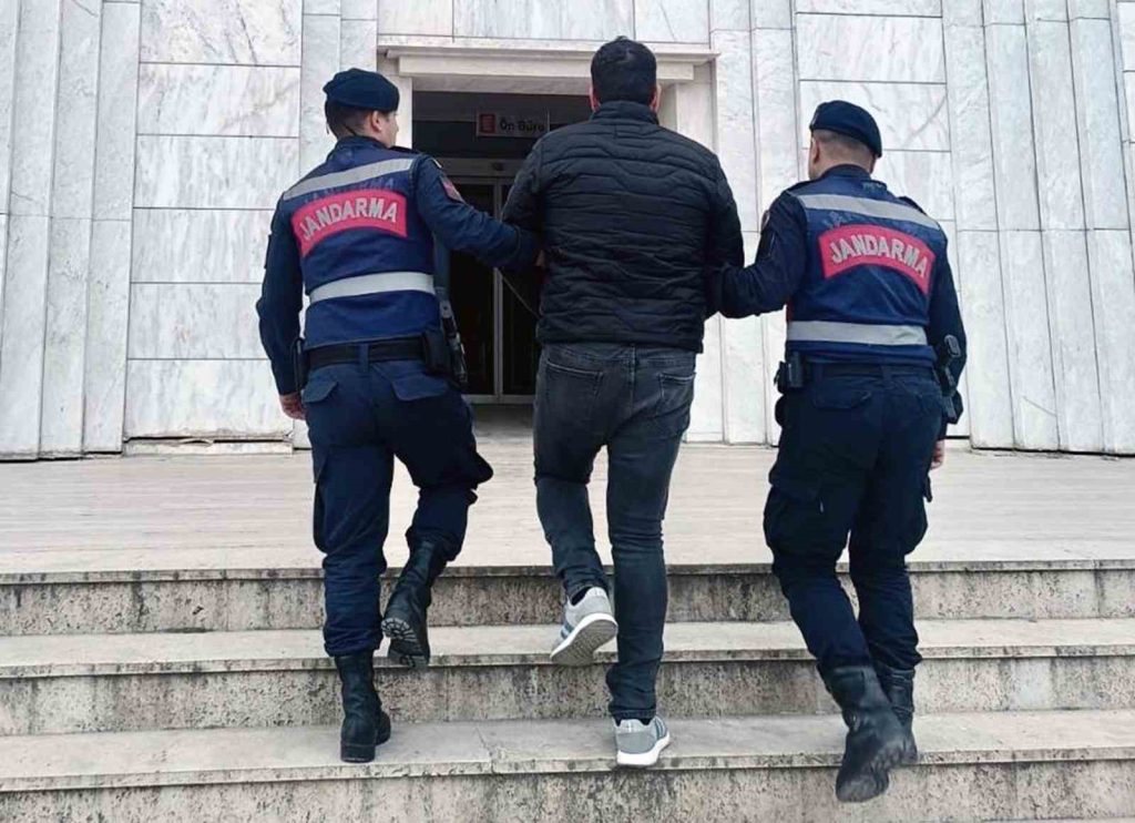 4 Ayrı Suçtan Kesi̇nleşmi̇ş Hapi̇s Cezası Bulunan Şahıs Yakalandı